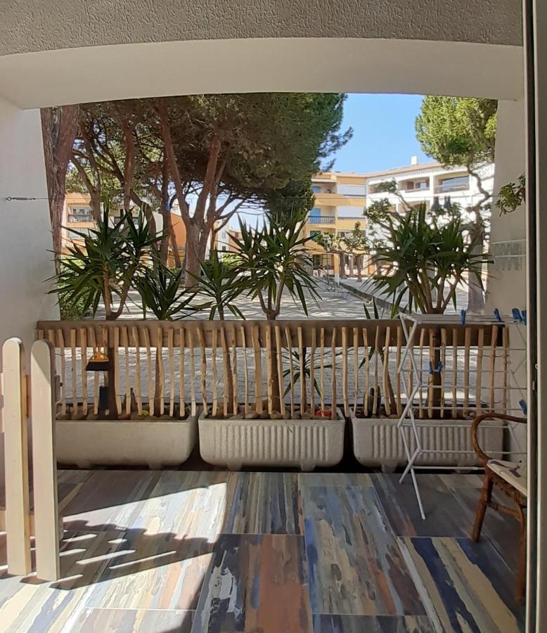 T2-3 Cabine Les Yuccas 200 M Plage Du Boucanet Rive Droite Grau Du Roi Ideal 2-4 Pers Ле-Гро-дю-Руа Экстерьер фото