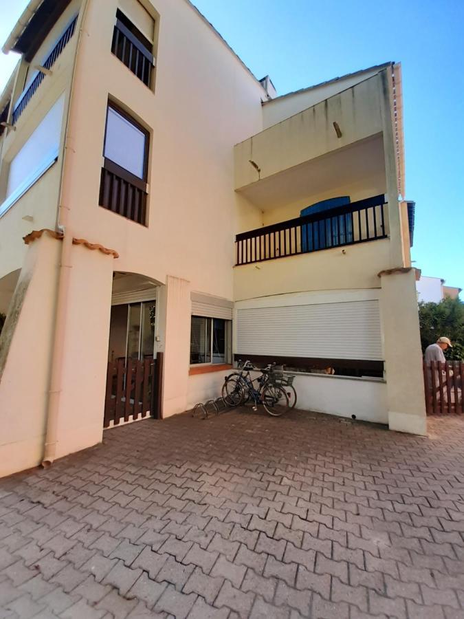 T2-3 Cabine Les Yuccas 200 M Plage Du Boucanet Rive Droite Grau Du Roi Ideal 2-4 Pers Ле-Гро-дю-Руа Экстерьер фото